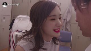 Hot k-pop star Chaeryeong (채령 있지) fucked in the locker room
