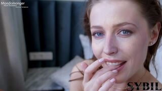 Gillian Anderson fucks in stockings / Fake porn
