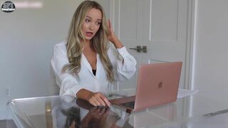 She asked on her knees for forgiveness / Dove Cameron blowjob sex scene