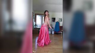 (AI face swap) Hot dancing lessons with beautiful Monica Bellucci